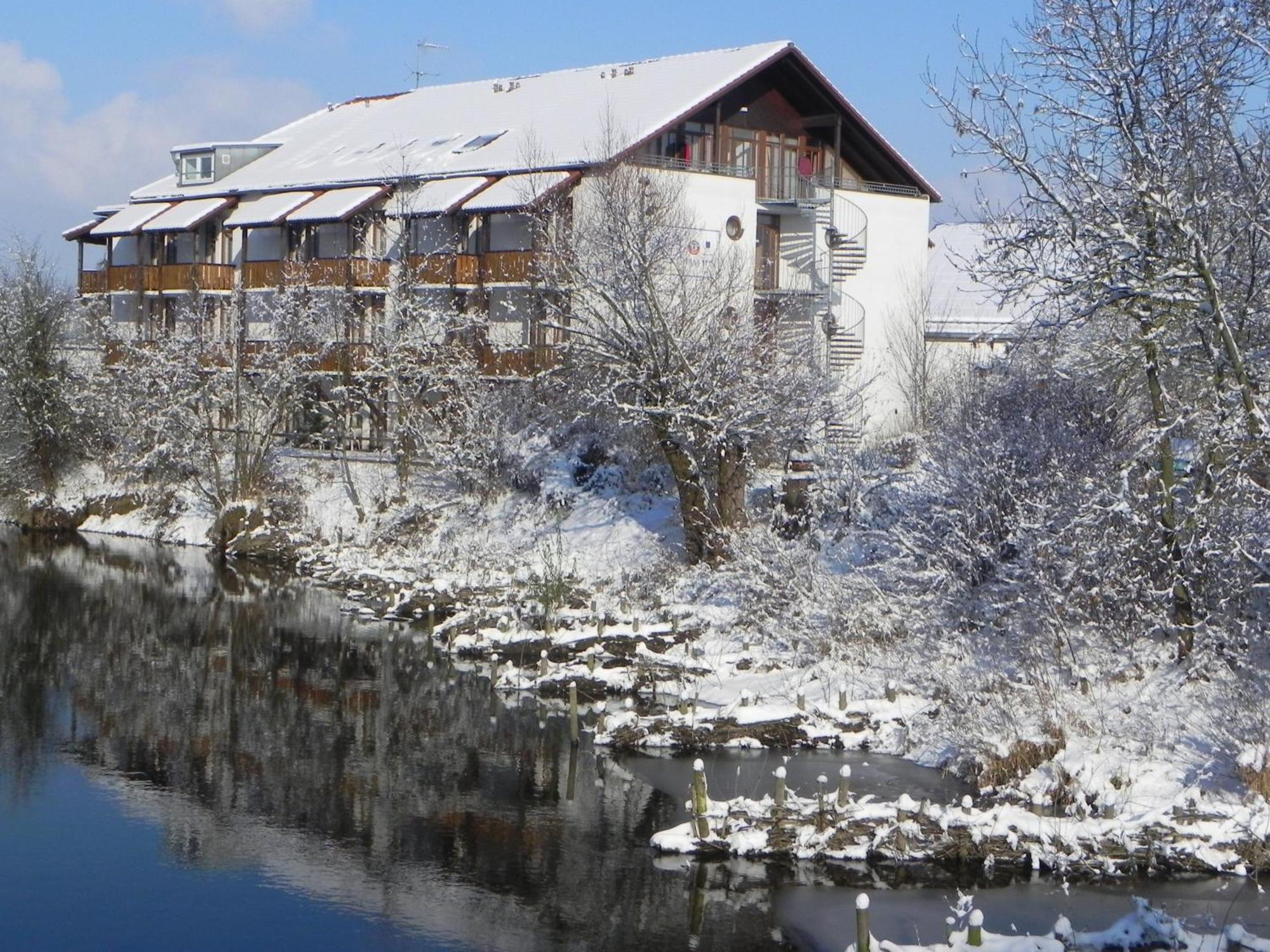 Parkhotel Кам Екстериор снимка
