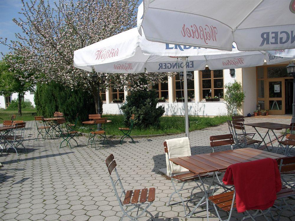 Parkhotel Кам Екстериор снимка