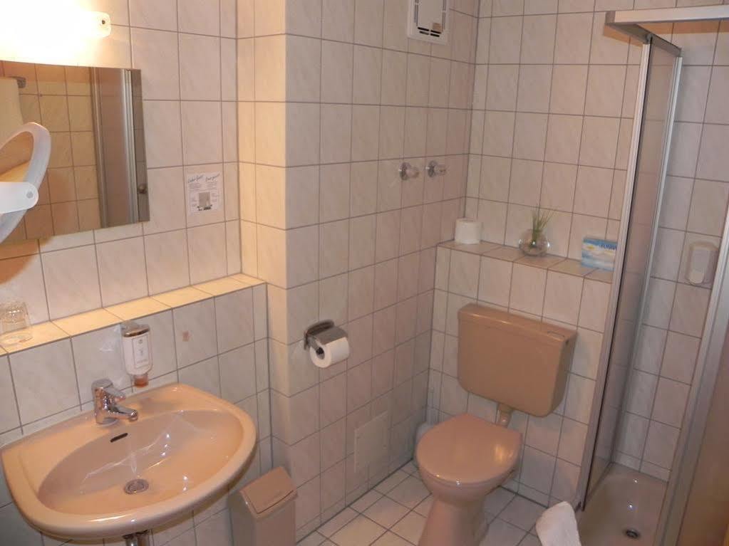 Parkhotel Кам Екстериор снимка